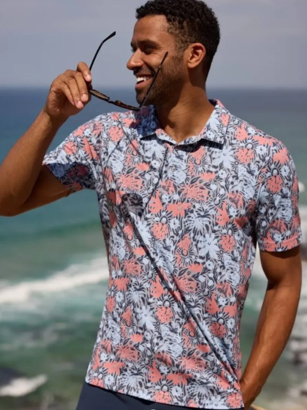 NWT Travis Mathew Featherweight Sands Floral Polo in Gray/Blue Medium